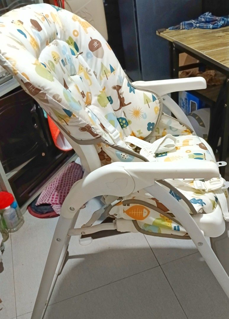 For sale JOiE Snacker High Chair Babies Kids Nursing Feeding