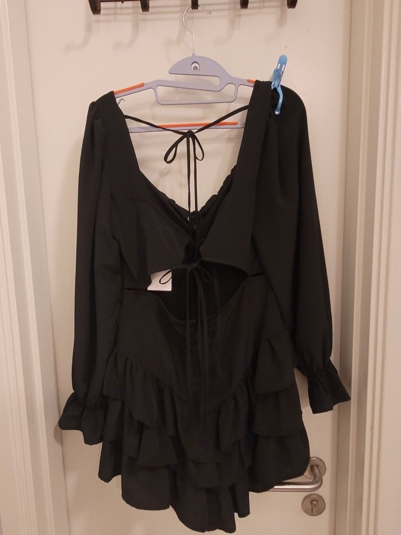 FOREVER 21 LITTLE BLACK DRESS Size M