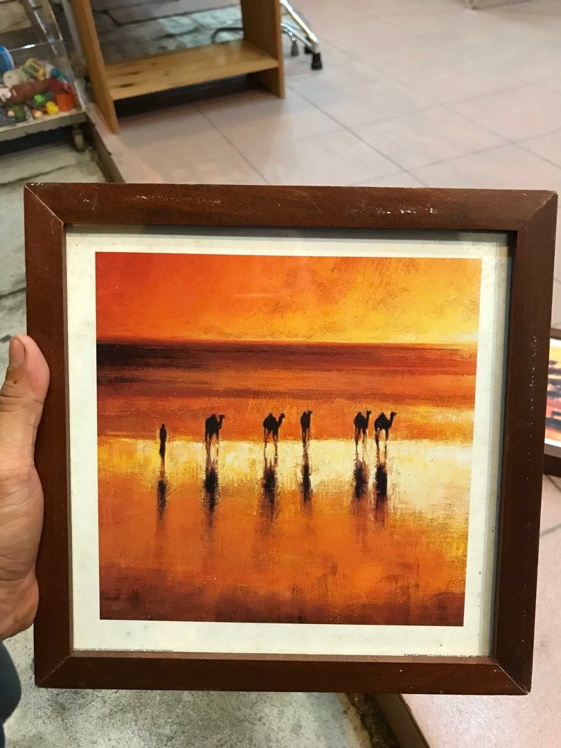 Frames / gambar hiasan, Furniture & Home Living, Home Decor, Frames