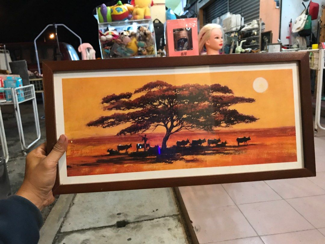 Frames / gambar hiasan, Furniture & Home Living, Home Decor, Frames