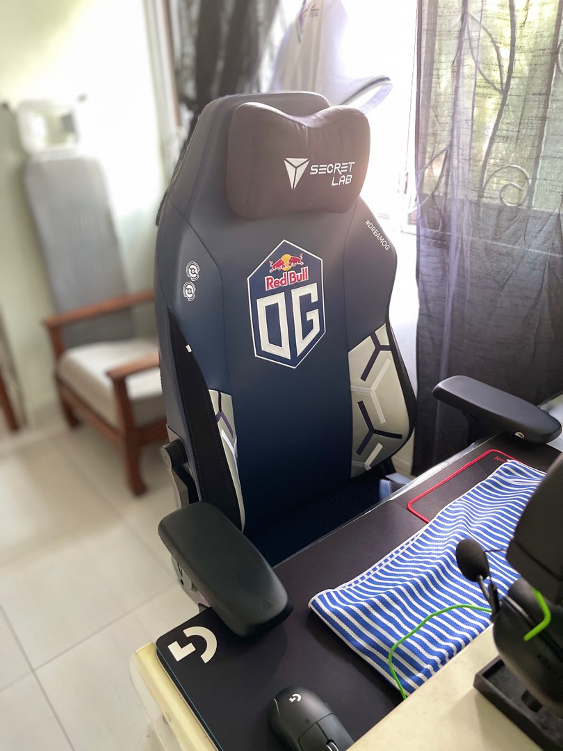 Secret lab og clearance chair
