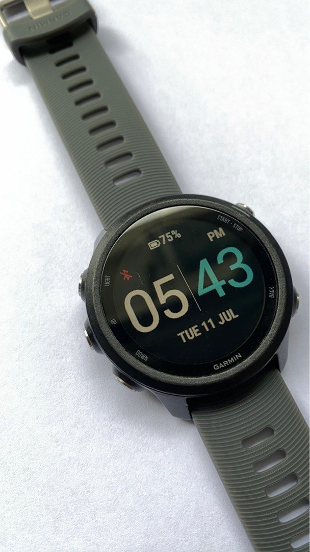 GARMIN FORERUNNER 245 non music