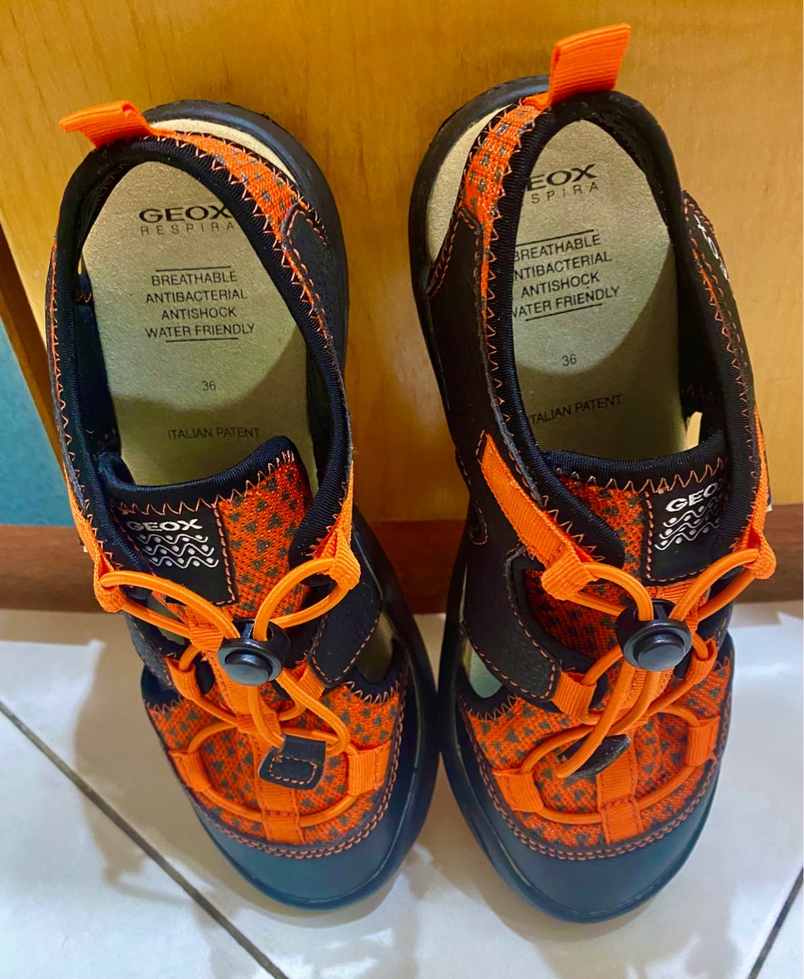 Geox top canvas shoes