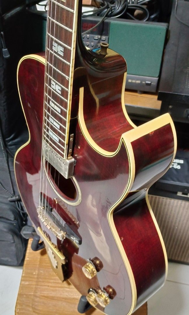 Greco vintage guitar signature model (Category: Musical Instruments) located in Paranaque City. Submitted by yourhonorvoy (Listing ID 1242383797, Image 3). Description: Greco hr680 guitar 65k only With gig bag With minor dents and scratches only 😍Howard Roberts signature(Gibson copy) 👍Payment thru cash, bank transfer, gcash or in any remittance center 🚚We do shipping👍via lalamove and transportify ✈️🚢🚆We also ship nation wide, dipende sa loc