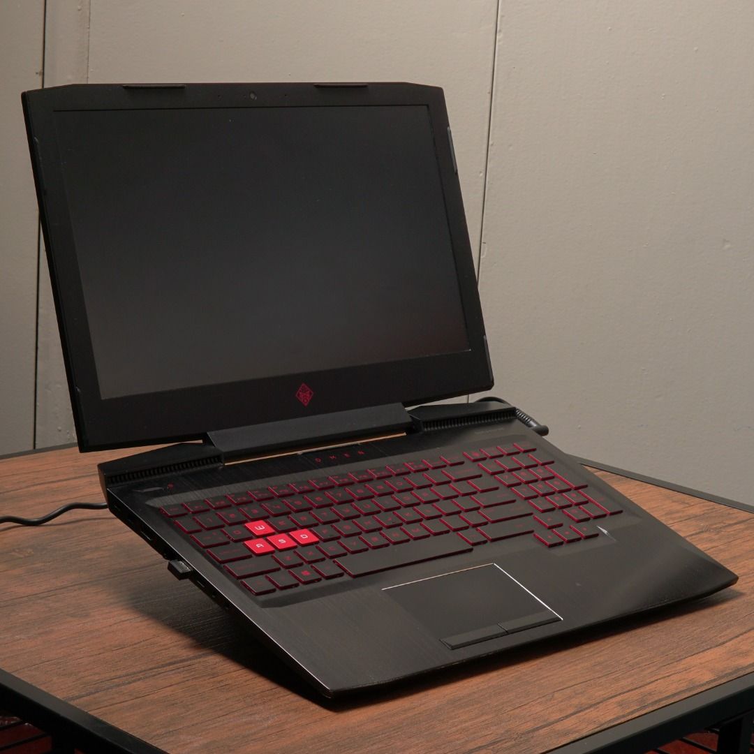 Hp omen 15 i7 on sale 7700hq gtx 1050 ti