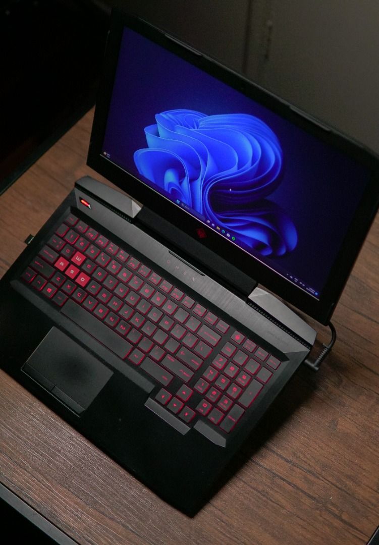 HP Omen 15 i7 7700HQ GTX 1050 Ti Gaming Laptop ce030tx