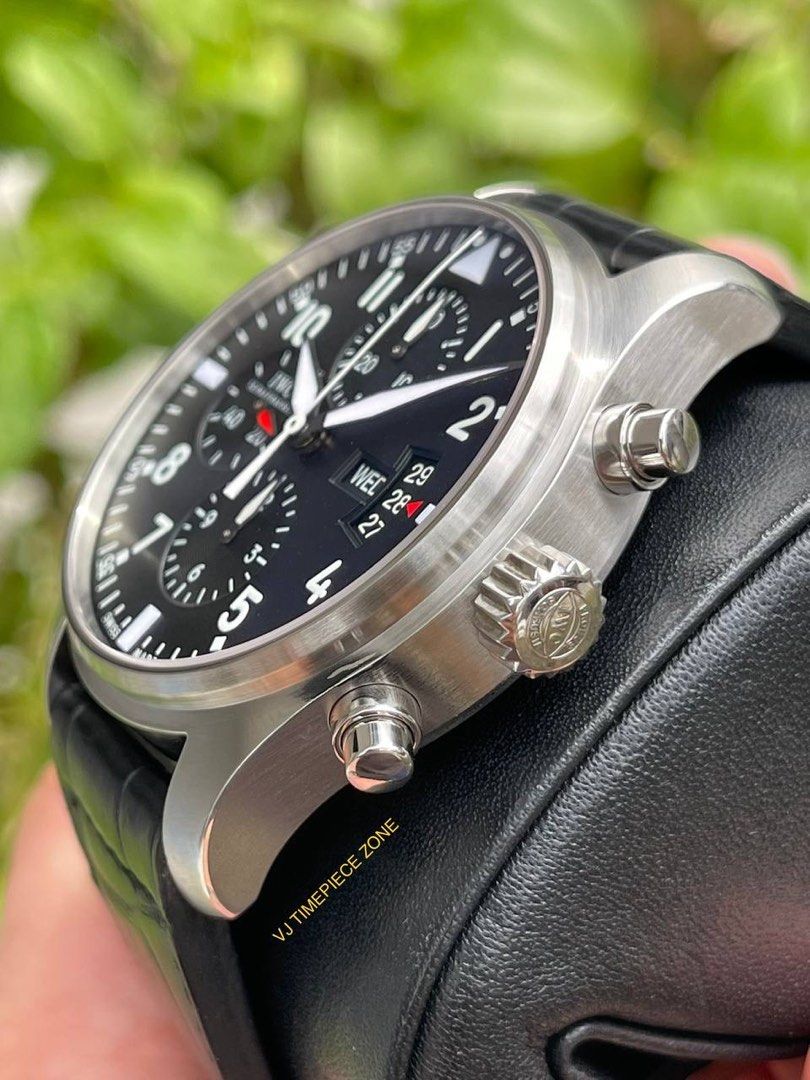 IWC Pilot s Chrono Automatic 43MM Black Dial Preowned Fullset