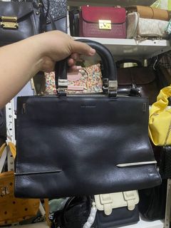 (Category: ) located in . Submitted by Cares.Shoppe (Listing ID 1242439827, Image 1). Description: .