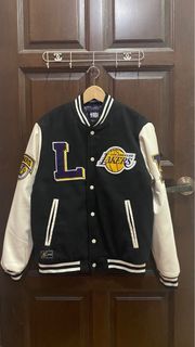 Vintage 90s Rare LA Lakers Magic Johnson Graphic Bomber Jacket White Large