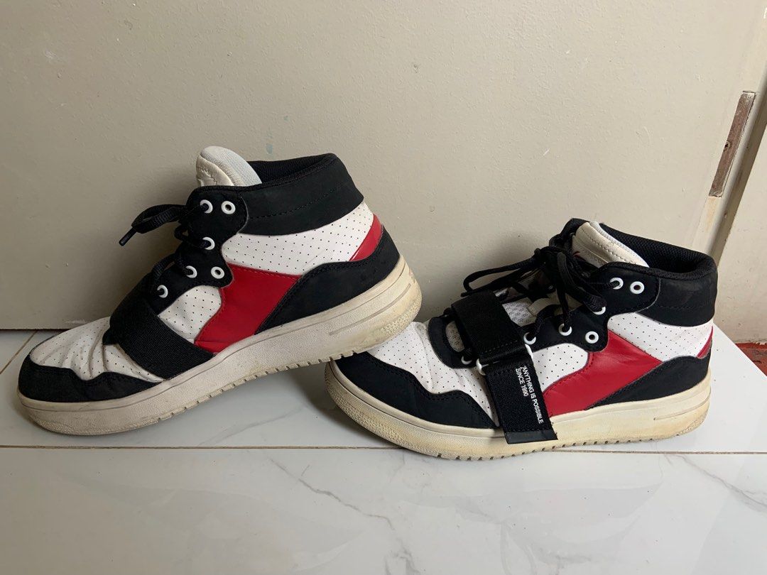 Lining and Anta shoes on Carousell