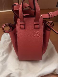 Loewe Gate Bucket bag Rust, Women's Fashion, Bags & Wallets, Tote Bags on  Carousell