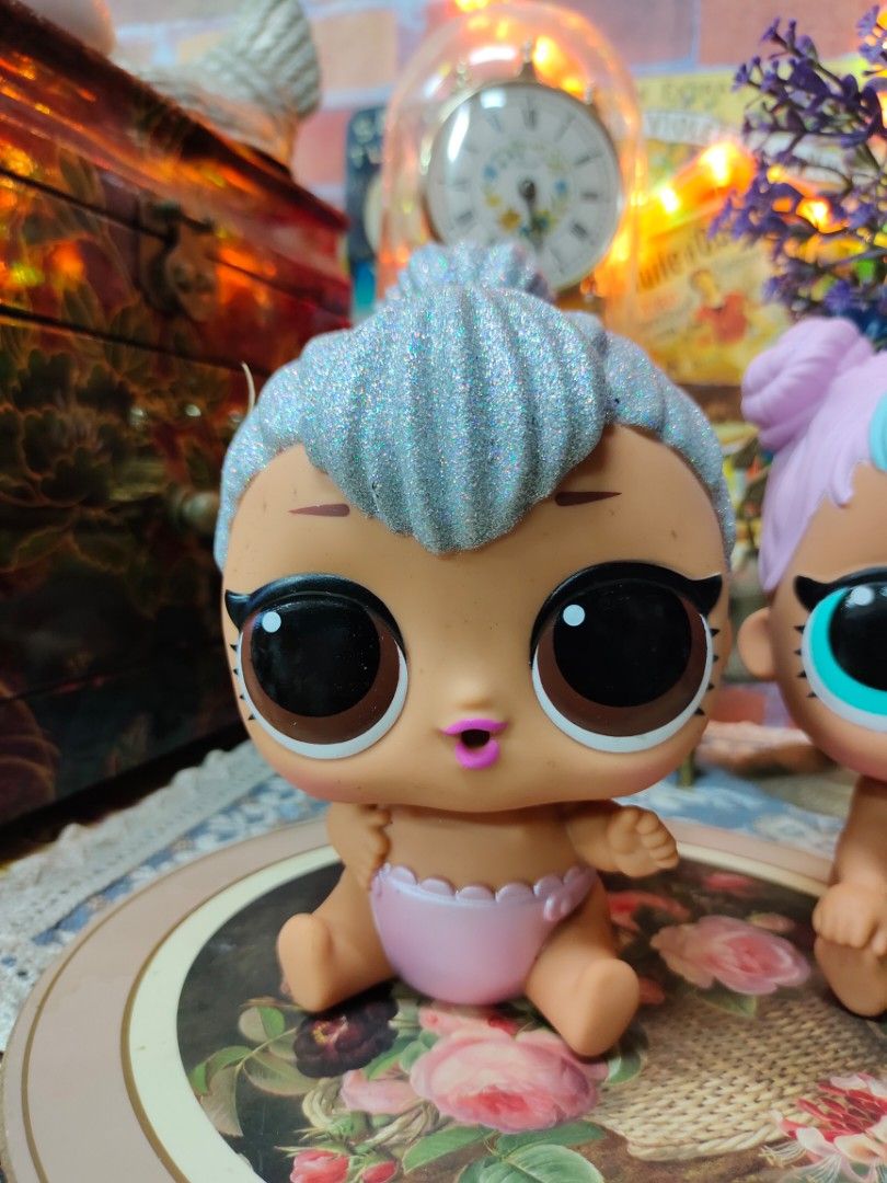 LOL Surprise Oh Ooh La La Baby Surprise Lil Kitty Queen Doll Lil