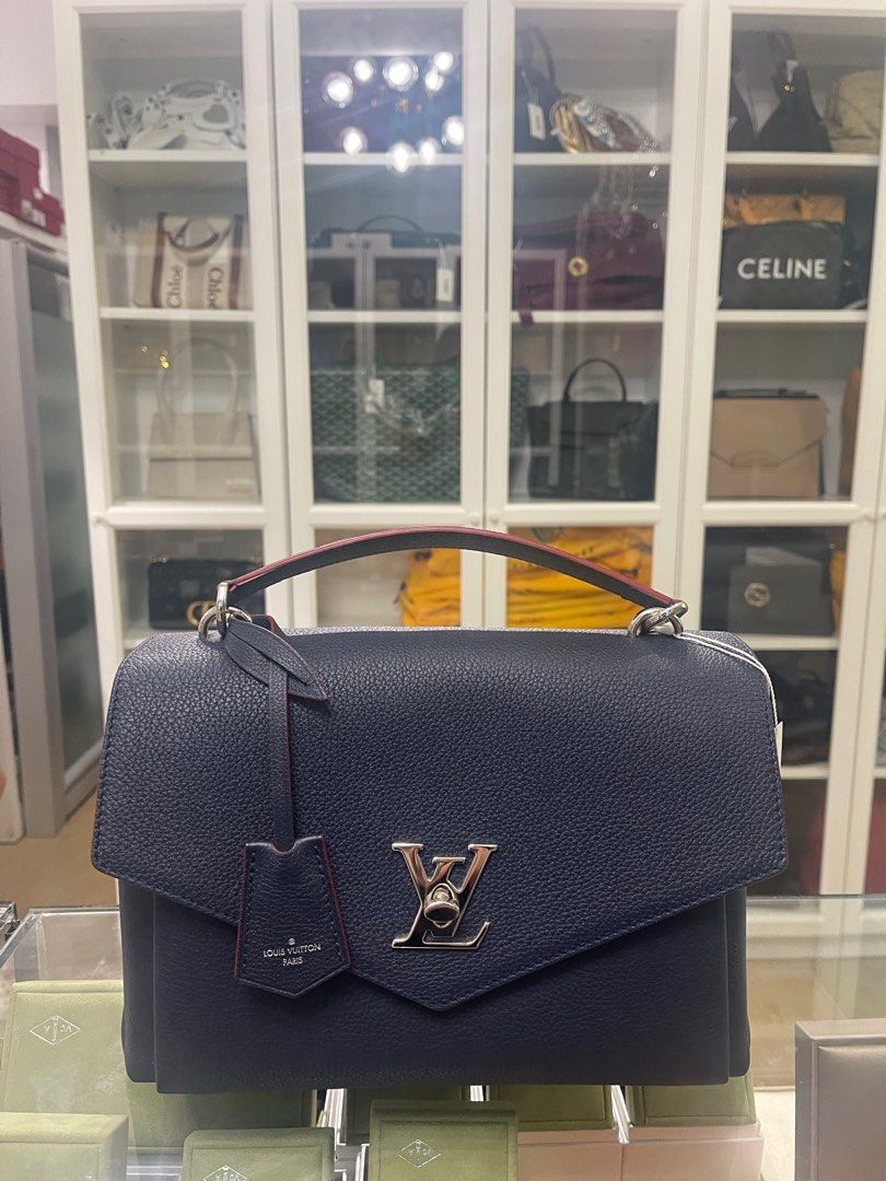 Louis Vuitton My Lockme M54849 Taurillon Leather