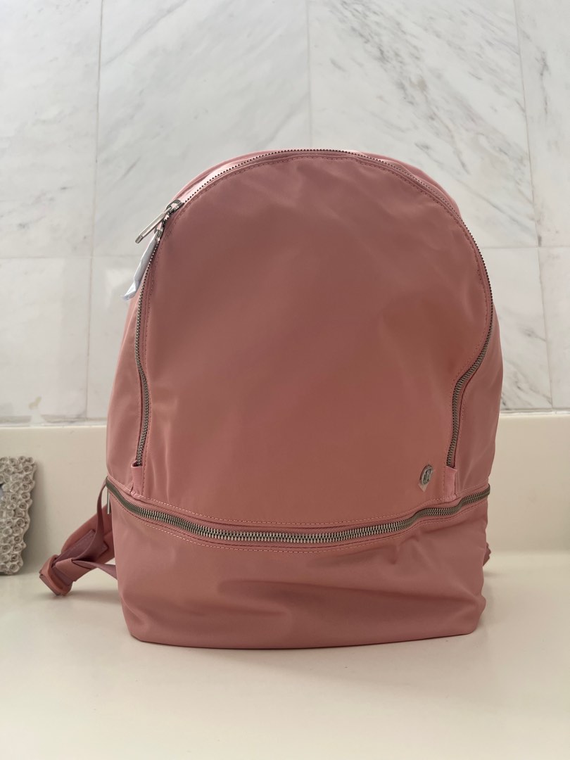 cheap lululemon backpacks Every day Backpack 2.0 23L (001) sweaty gear 6 Affordable Lululemon Backpacks