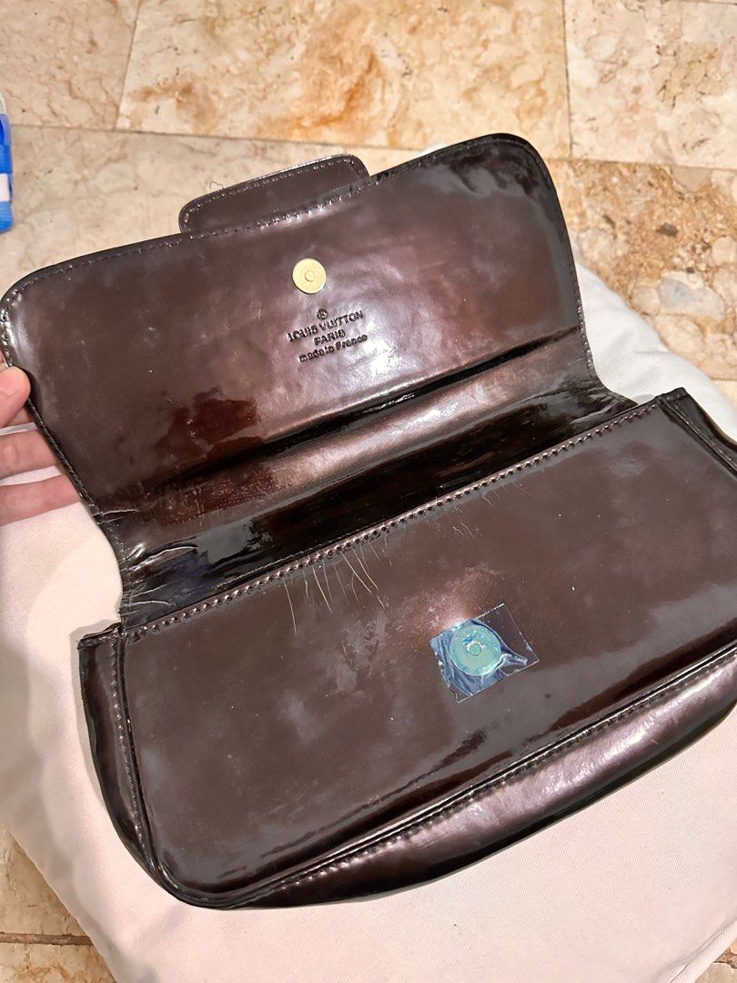 LV clutch (Category: Luxury Bags & Wallets) located in Manila. Submitted by capybara808 (Listing ID 1242469106, Image 3). Description: .