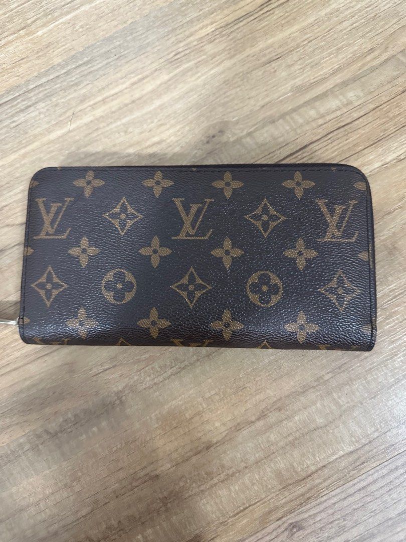 Lv copy ori (Bundle), Women's Fashion, Bags & Wallets, Purses & Pouches on  Carousell