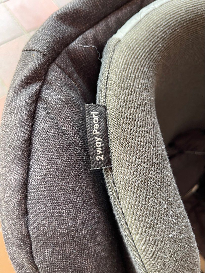 Maxi Cosi 2 Way Pearl and 2 Way Fix base Babies Kids Going Out
