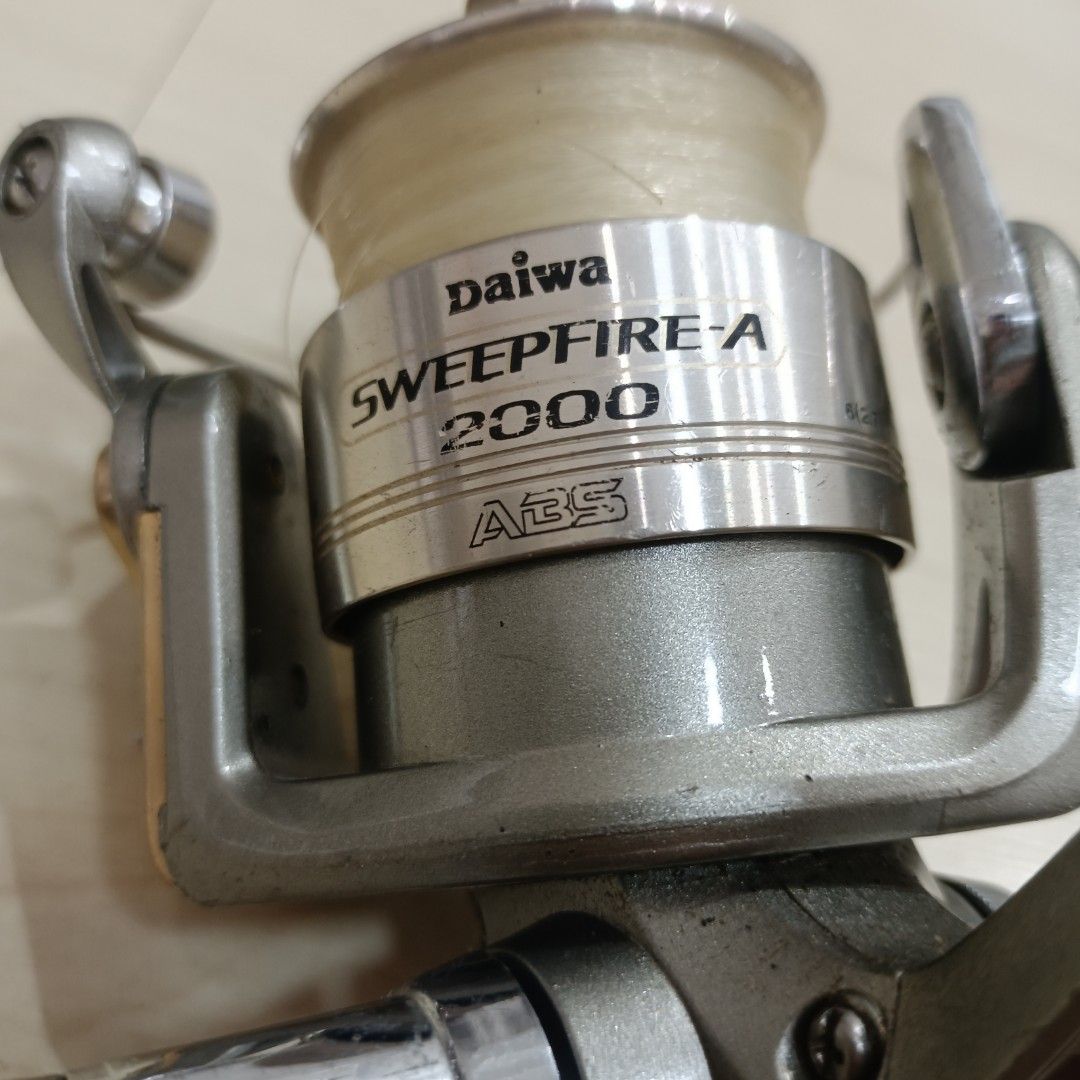 Daiwa Sweepfire 2000 / 2500 Fishing Reel / Kekili Pancing, Sports