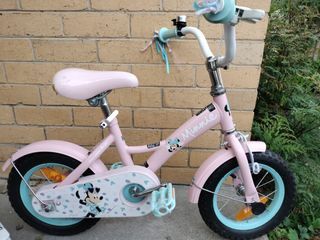Minnie mouse pink kids bike 🚲