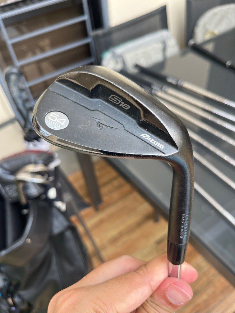 S18 wedge store