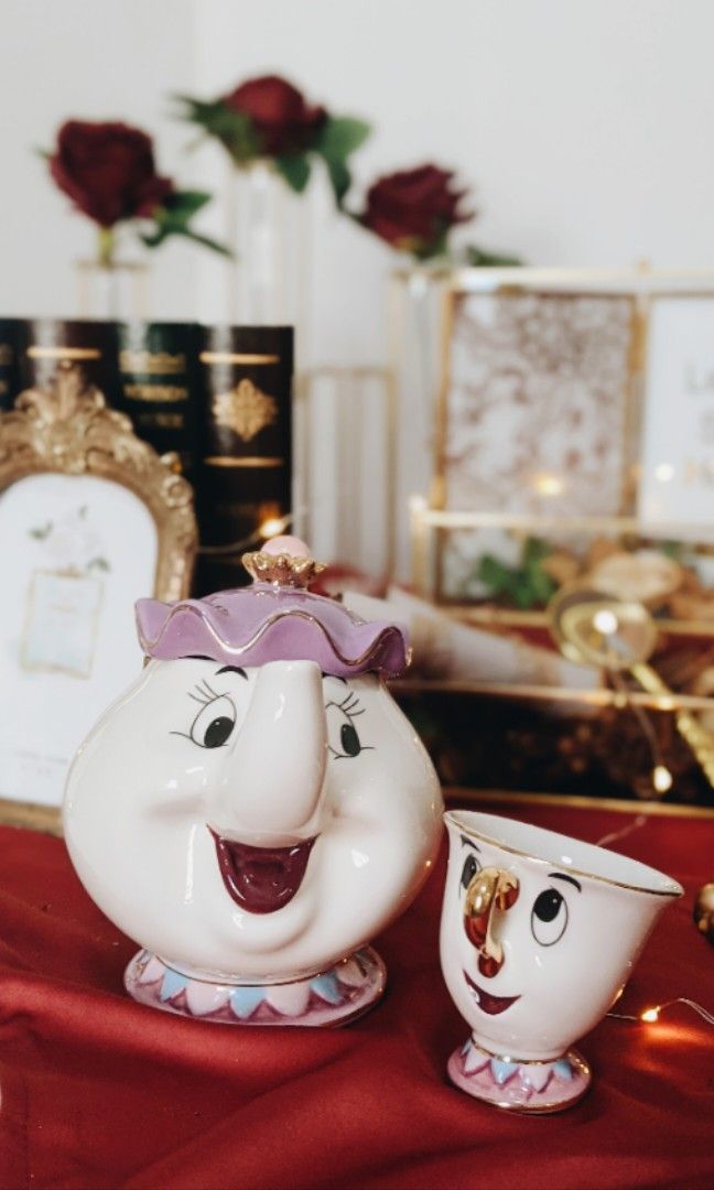 Mrs Potts & chip set, Furniture & Home Living, Home Decor, Vases