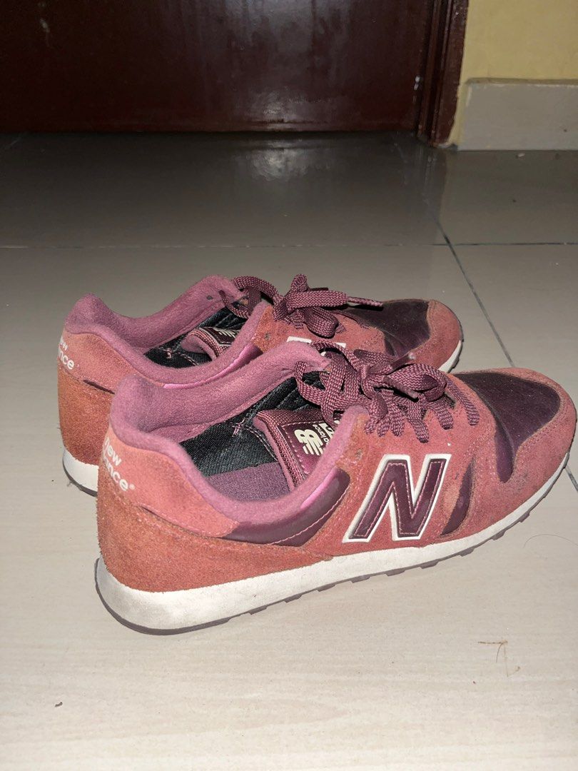Maroon new hotsell balance 373