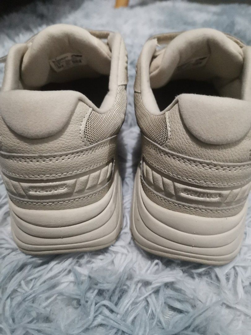 NEW BALANCE 928v3 hook and loop on Carousell