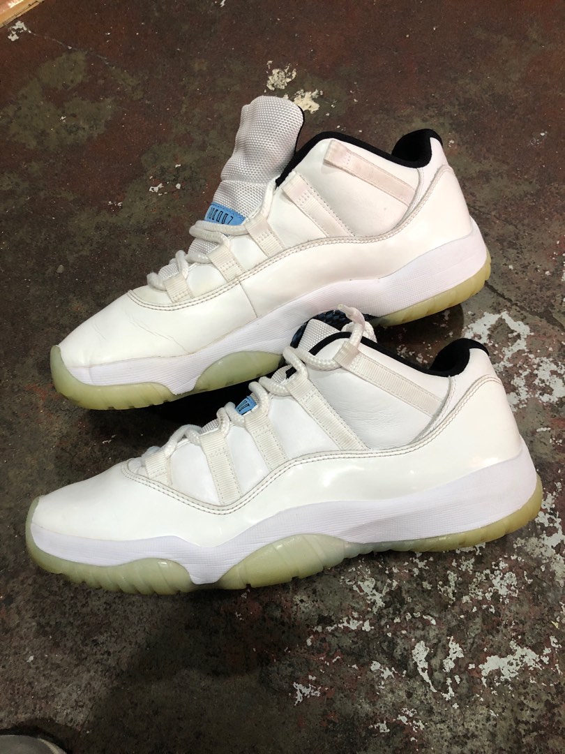 Jordan 11 triple white hotsell