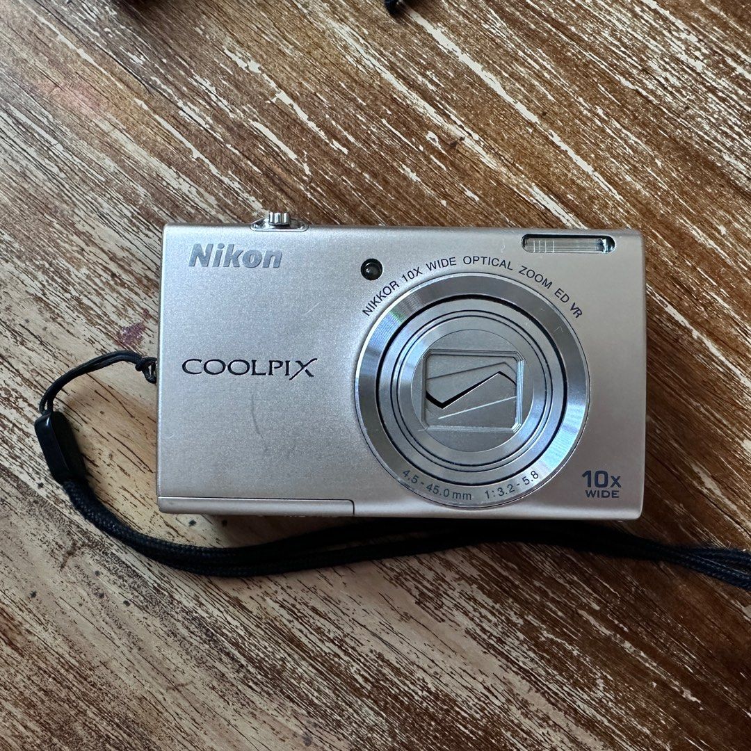 nikon 6200