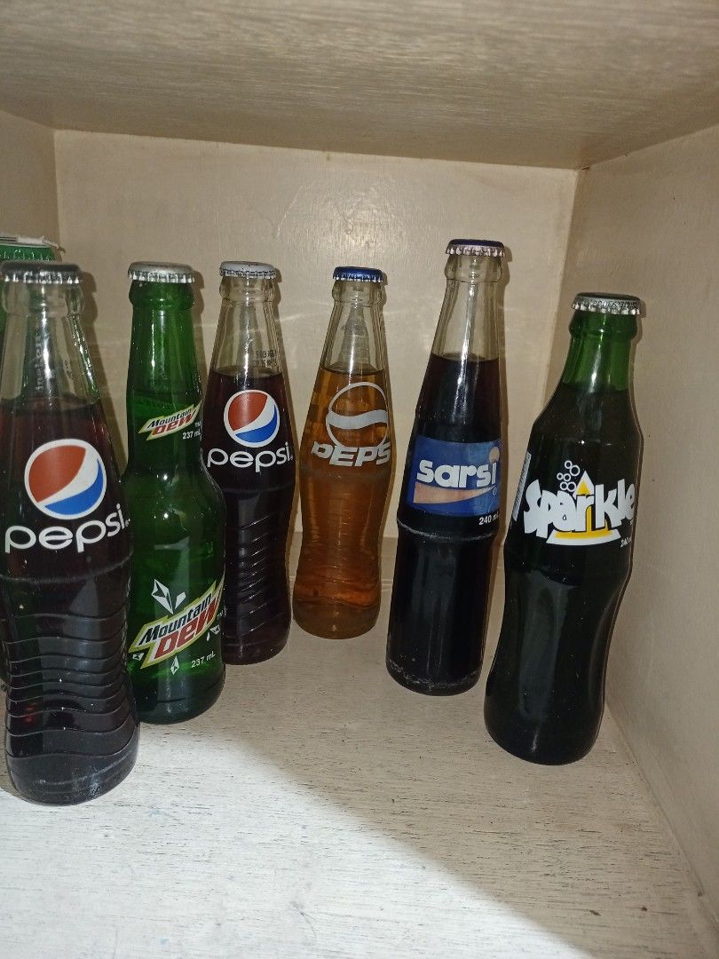 Old Vintage Softdrinks Bottle Antique (Category: Vintage Collectibles) located in Pasay City. Submitted by patricia24 (Listing ID 1237319216, Image 2). Description: .