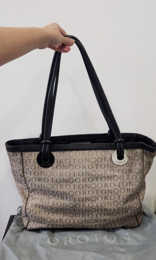 Oroton top signature tote