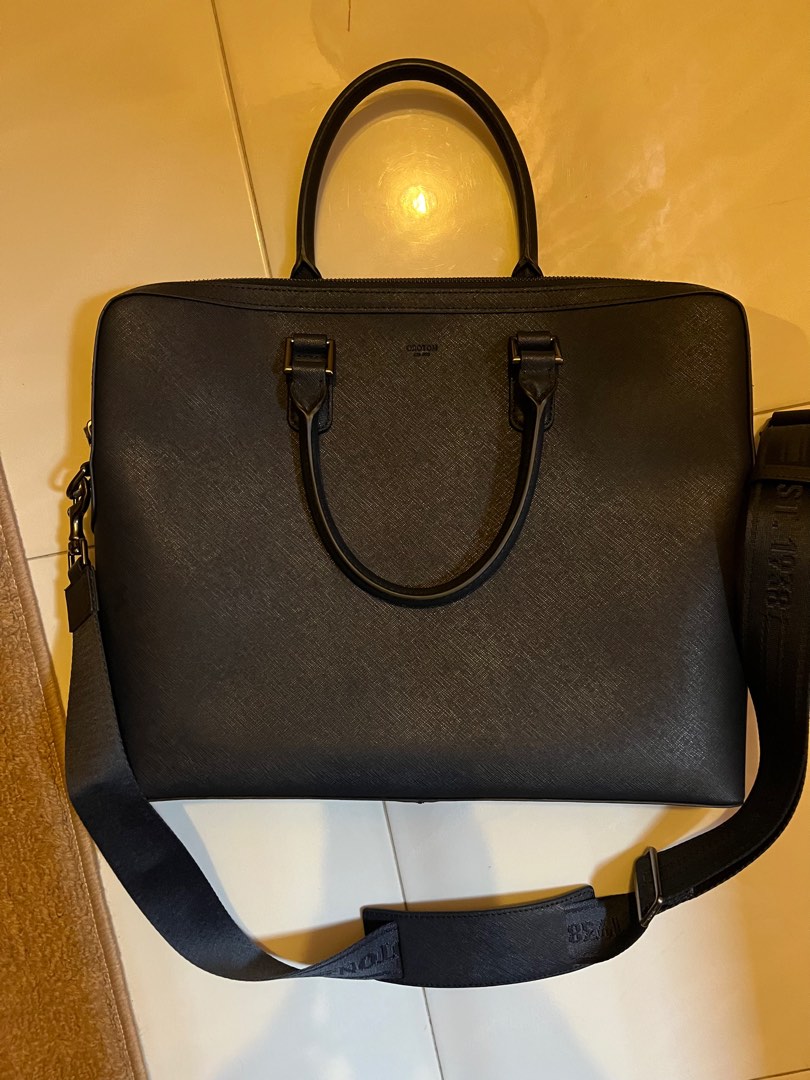 Oroton Laptop Bag, Luxury, Bags & Wallets on Carousell