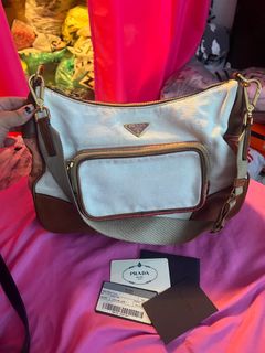 (Category: ) located in . Submitted by thebag_stop (Listing ID 1242395370, Image 1). Description: .