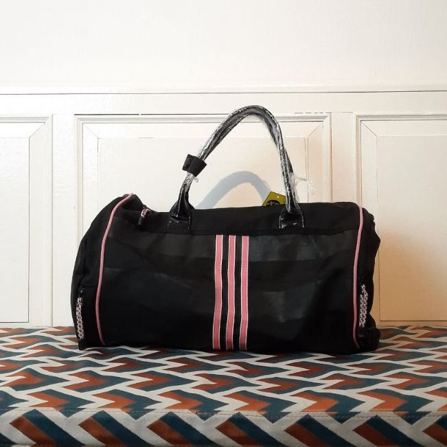 PRELOVED ADIDAS BLACK WITH 3 PINK STRIPES DUFFLE BAG Men s