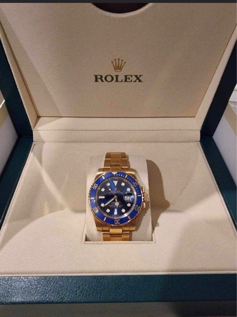 Rolex 2019 Submariner Bluesy 18k Solid gold 40mm (Category: Luxury Watches) located in Pasig City. Submitted by Watchaholics (Listing ID 1242406700, Image 3). Description: Rolex 2019 Submariner Bluesy 18k Solid gold 40mm -ref 116618LB -year model 2019 -40mm -Local AD -9/10 condition -complete full set For 2.205M You may DM or contact @ 09615077138 Thanks admin😉.