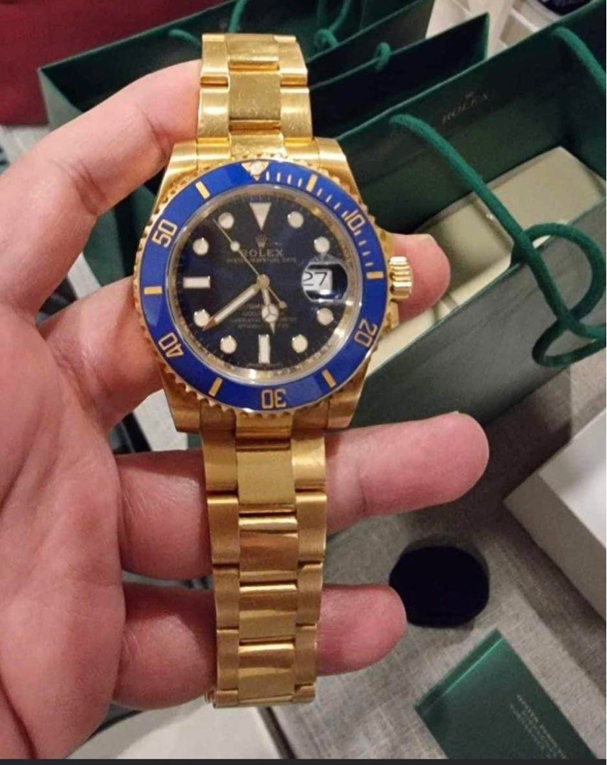 Solid gold 2025 submariner