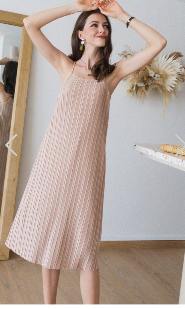 Champagne swing dress deals