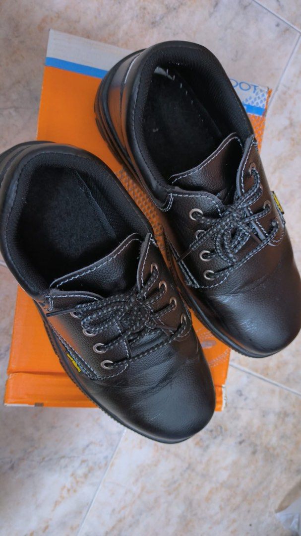Safety shoes Women s Fashion Footwear Loafers on Carousell