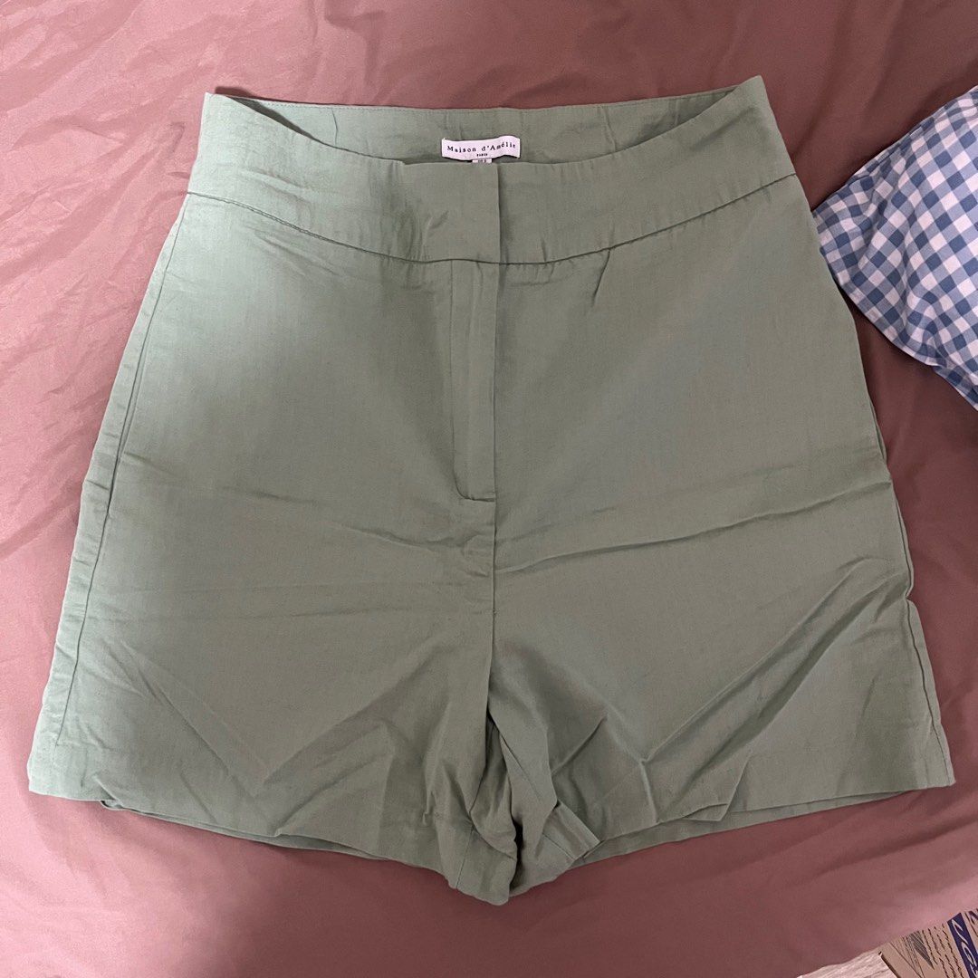 Sage Green Linen Shorts, Women's Fashion, Bottoms, Shorts on Carousell