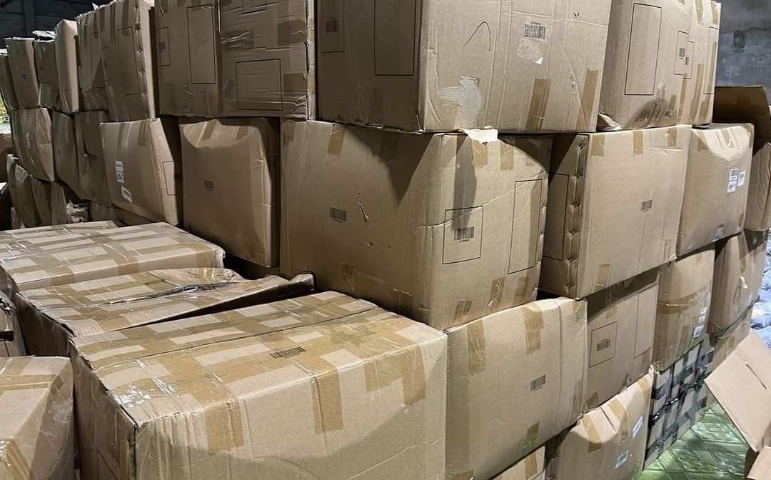 Shein WHOLESALE BUNDLE BALE BOX (Category: Dresses) located in Makati City. Submitted by kavoguera.clothing (Listing ID 1242476980, Image 3). Description: 3250 - 50pcs Bukod sa retail, nag-susupply din kami ng damit at sapatos mula sa Direct Supplier ng SheIn brand dito sa Pilipinas kaya presyong bodega talaga! Sobrang dali ibenta kasi mura, laging trending, at maganda ang quality. Minimum order is 50pcs sa damit. Sa sapatos 1 box, 40 pcs. Kung g