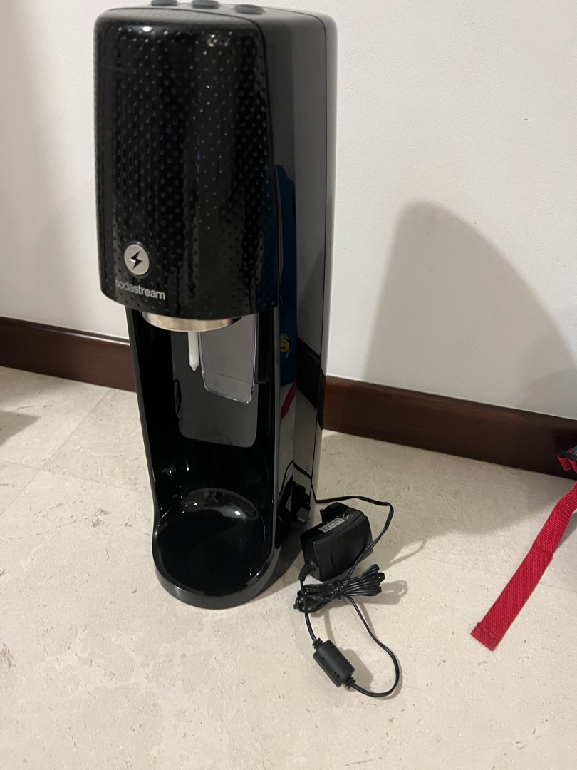 Sodastream one touch (faulty), TV & Home Appliances, Other Home Appliances on Carousell