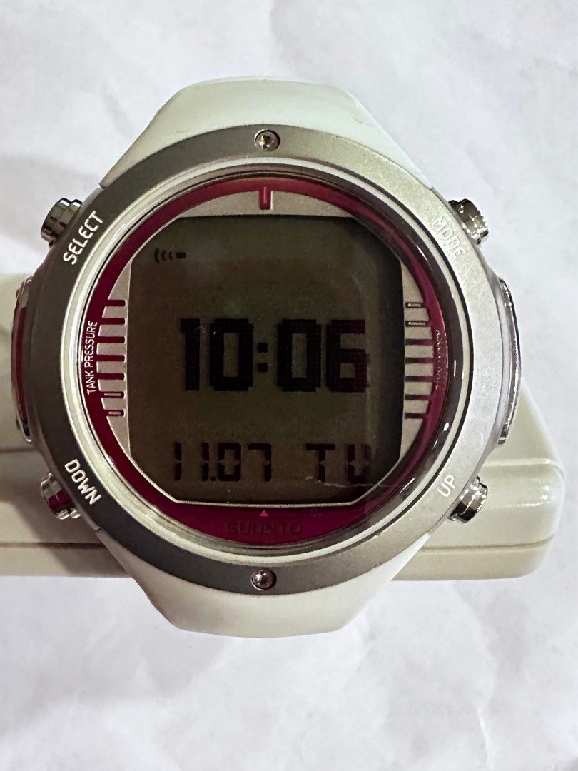 Suunto D6i Sports Equipment Sports Games Water Sports on