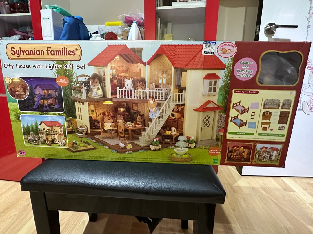 Sylvanian Families City House with Lights Gift Set Hobbies Toys