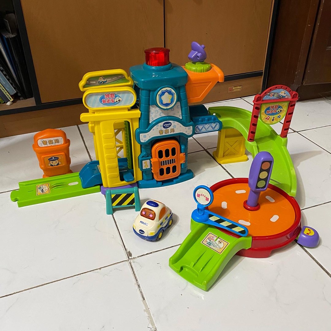 VTech Go! Go! Smart Wheels Police Station Playset, Toys & Collectibles