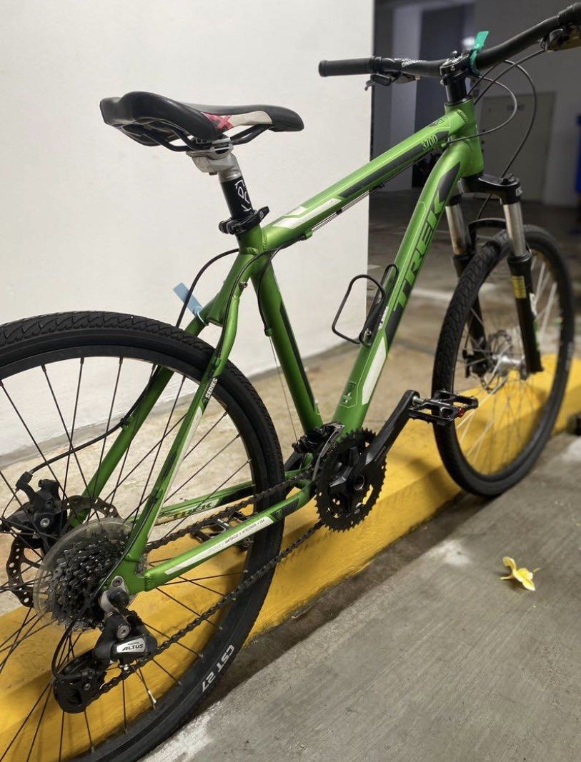 Trek 3700 hotsell disc 2013