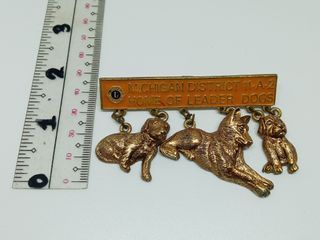 Vintage Michigan Home Of Leader Dogs Metal Pin
