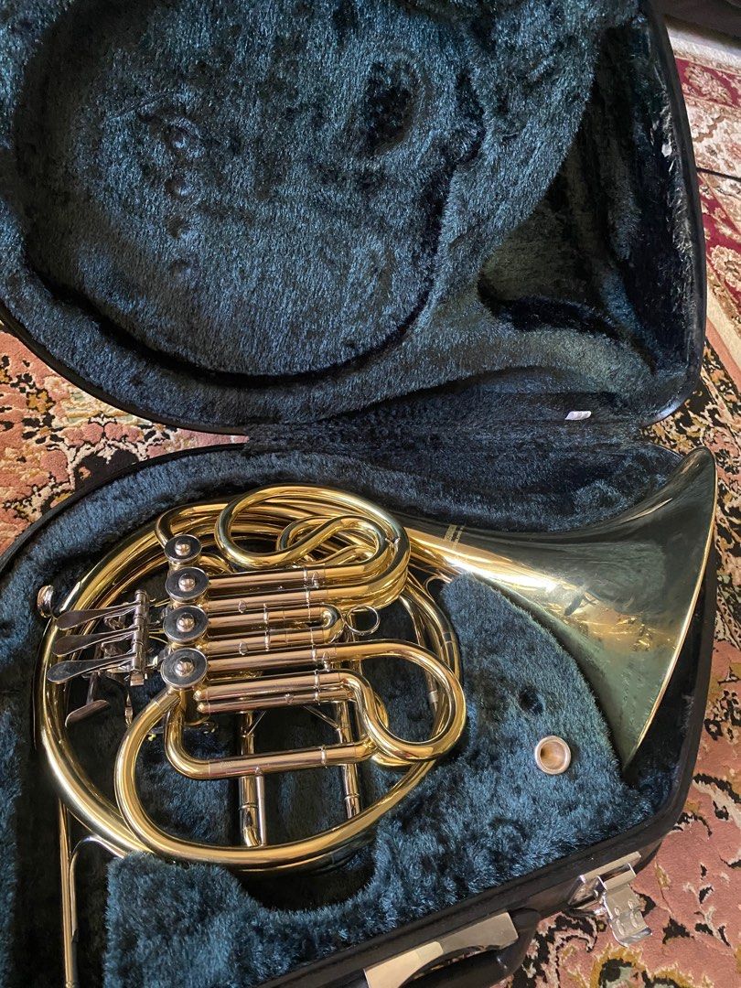 Yamaha double french horn, Hobbies & Toys, Music & Media, Musical