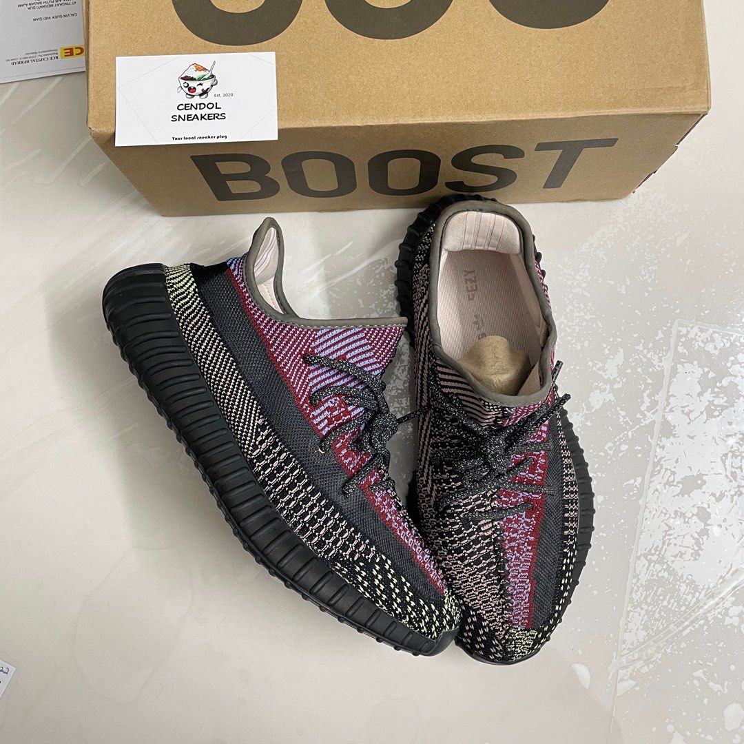 yeezy yecheil reflective on feet