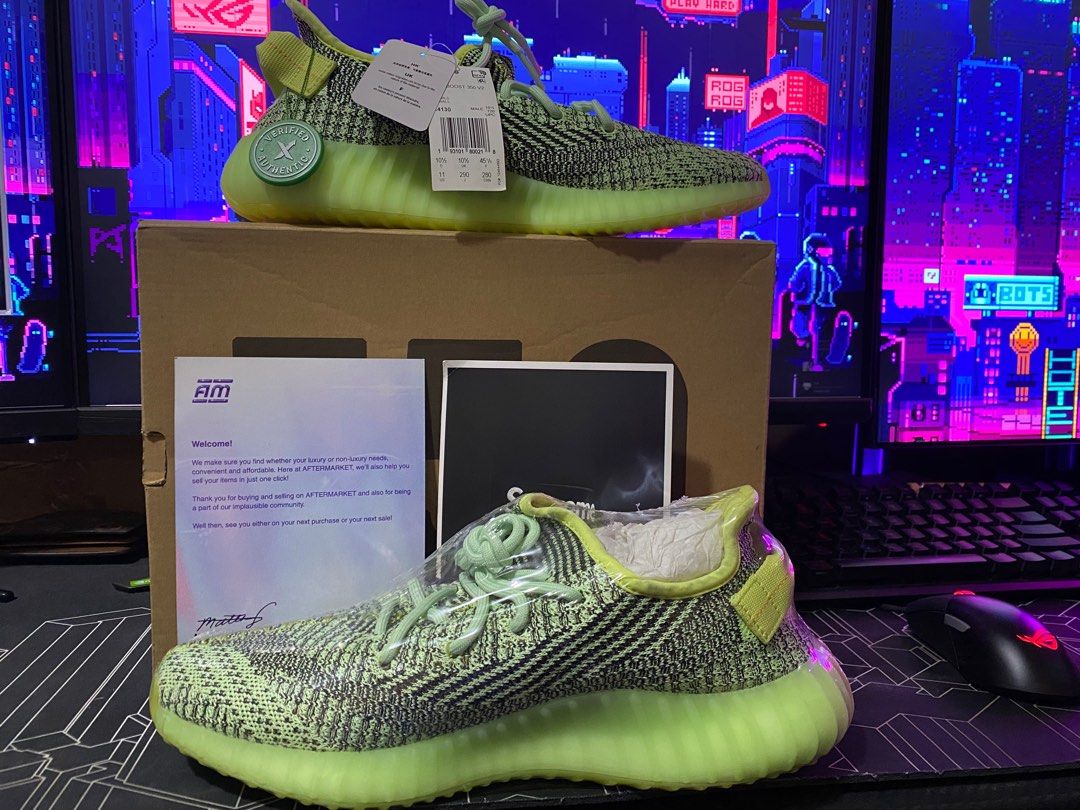 Yeezy Boost 350 v2 Yeezreel 350, Men's Fashion, Footwear, Sneakers on  Carousell