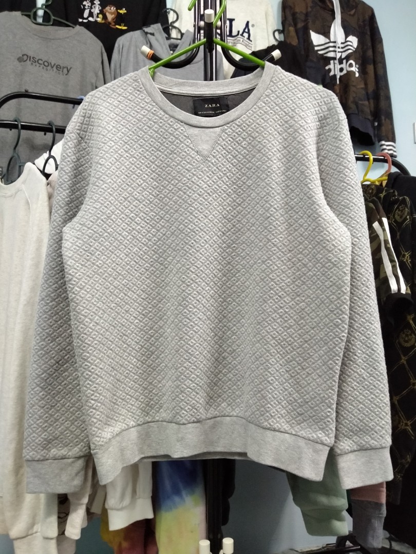 Zara store discovery sweatshirt